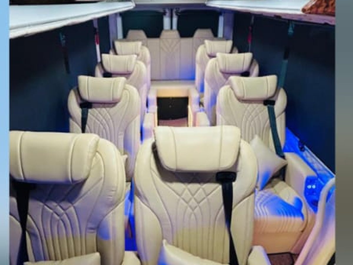 Captain seats inside the Urbania Maharaja